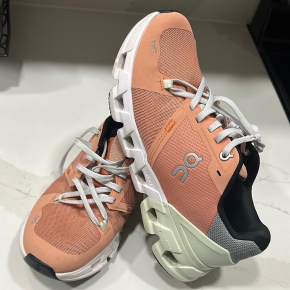On Running Shoes - On Running Peach and White Women's Sneakers